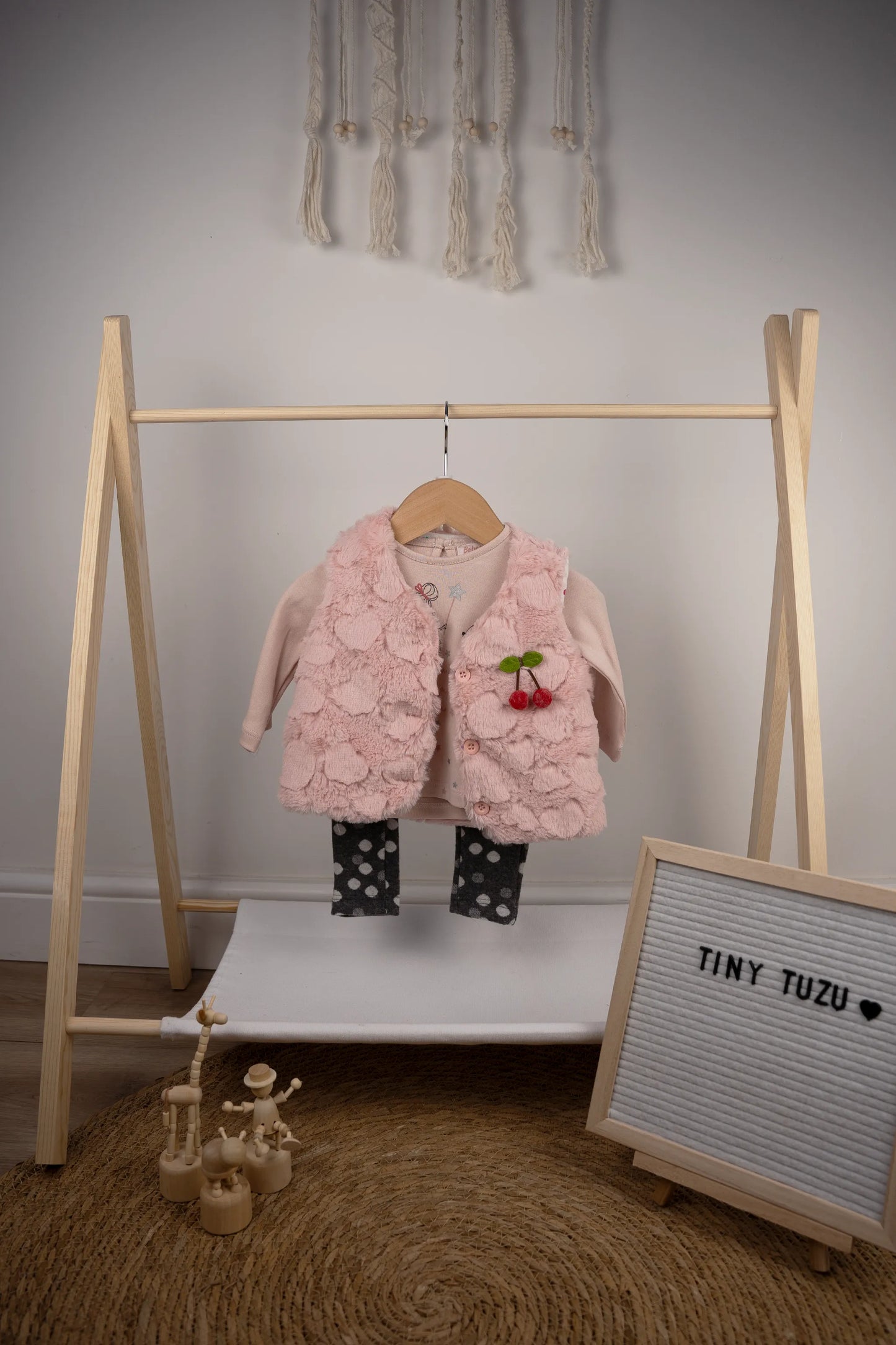 3-PIECE BABY GIRLS’ SET WITH “YOU ARE MY LITTLE STAR” SLOGAN – PINK & WHITE