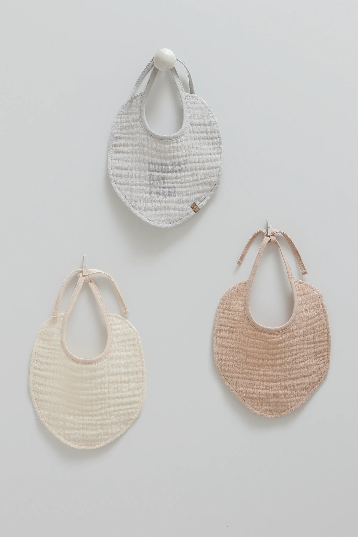 SOFT MUSLIN BABY BIBS – 3-PACK SET, ABSORBENT & GENTLE IN BEIGE, GRAY, AND BLUE