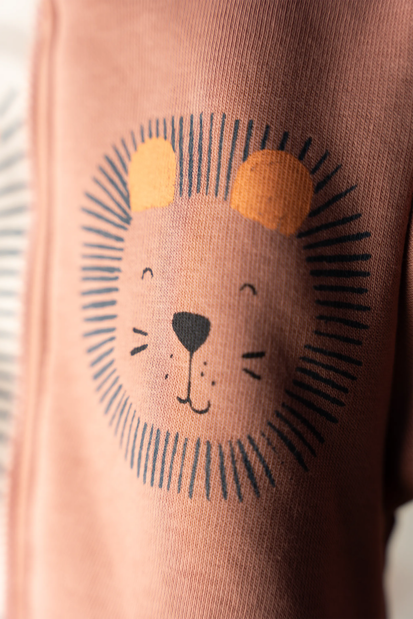 ROAR LION COTTON BABY OUTFIT SET IN SALMON (6-24M)