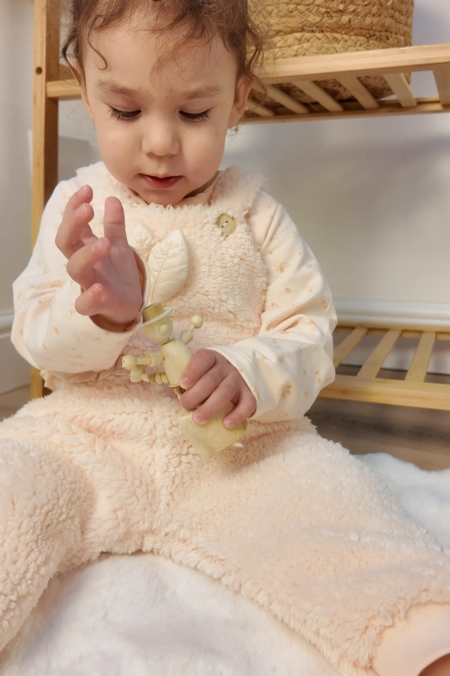 COZY PLUSH OVERALLS SET WITH LEAF DETAIL IN PEACH