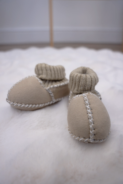 HANDMADE DOUBLE-FACED SHEEPSKIN BABY BOOTIES WITH KNIT CUFFS 0-6 MONTHS