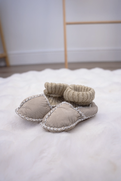 HANDMADE DOUBLE-FACED SHEEPSKIN BABY BOOTIES WITH KNIT CUFFS 12-18 MONTHS