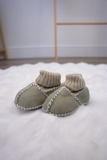 HANDMADE DOUBLE-FACED SHEEPSKIN BABY BOOTIES WITH KNIT CUFFS 12-18 MONTHS
