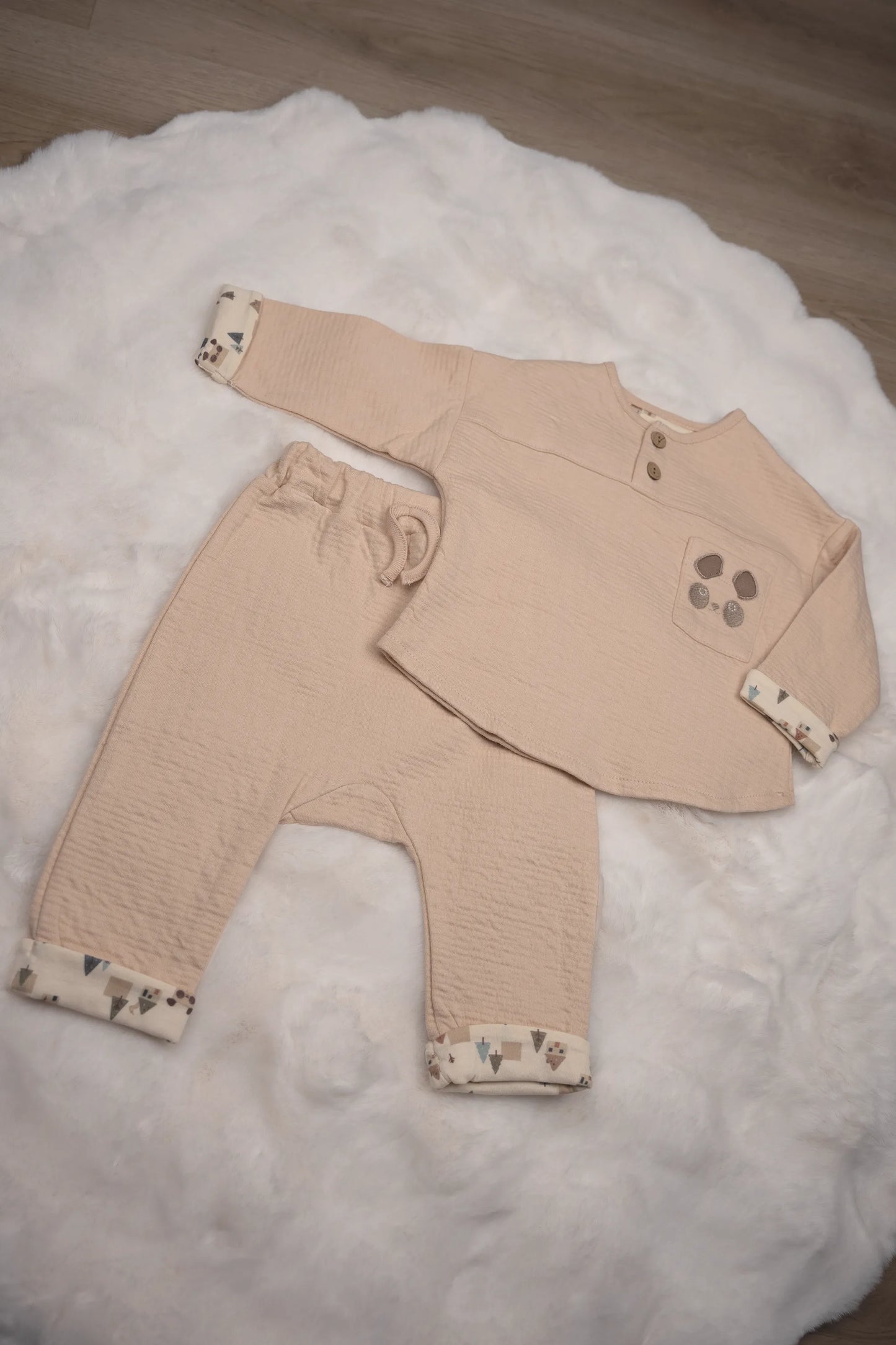 100% COTTON 2-PIECE BABY SET WITH PANDA EMBROIDERY & PRINTED CUFFS – GRAY, PEACH & BEIGE