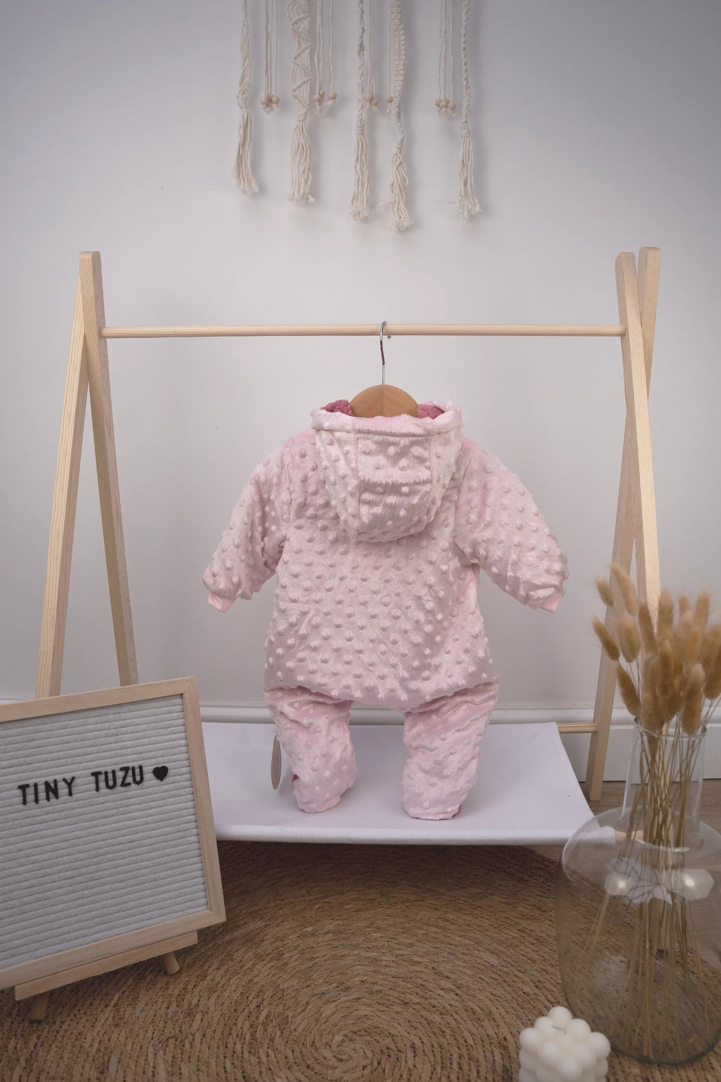 PLUSH BABY SNOWSUIT WITH BEAR EMBROIDERY - PINK