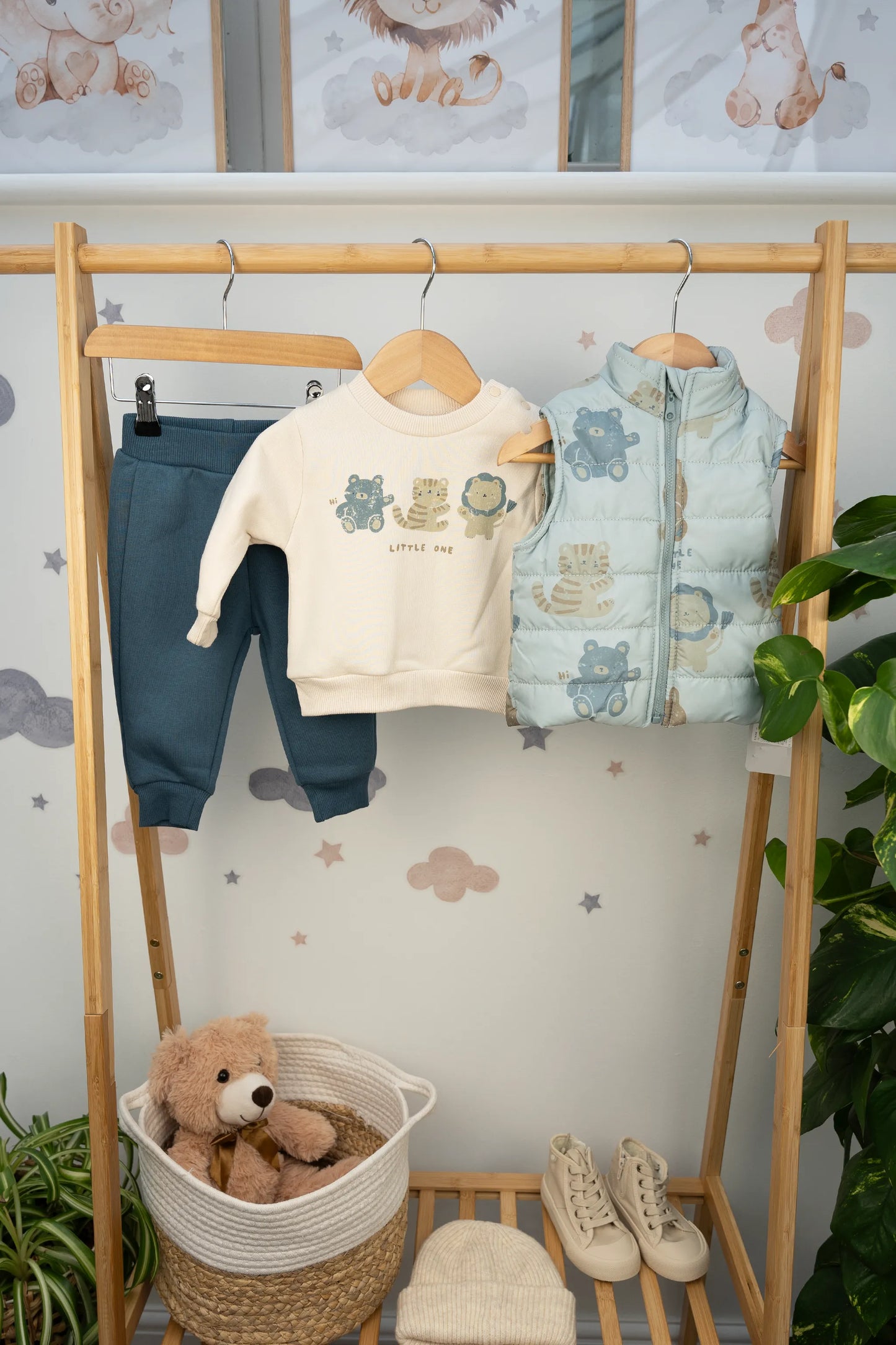 LITTLE ONE ANIMAL-PRINT 3-PIECE QUILTED OUTFIT SET – BEIGE & BLUE (6-24M)